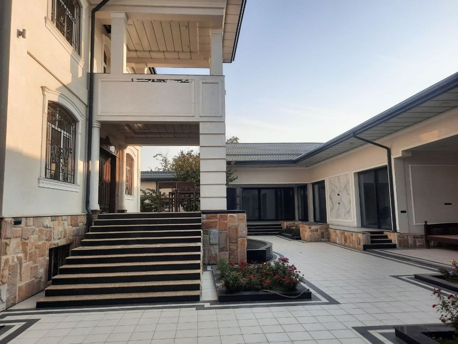 Геофизика дом 11.5 соток 7 комнат срочно!