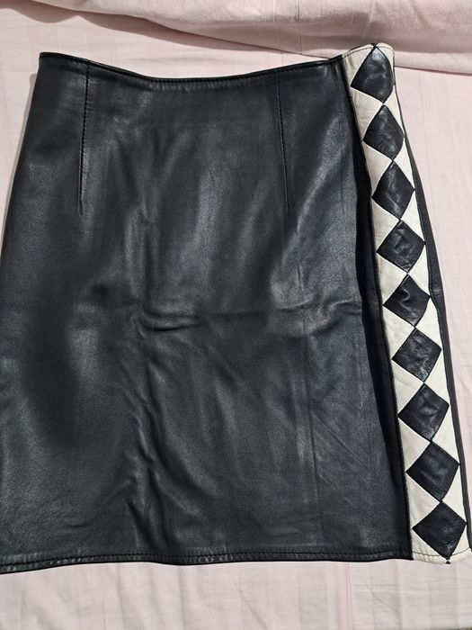 Fusta dama de piele