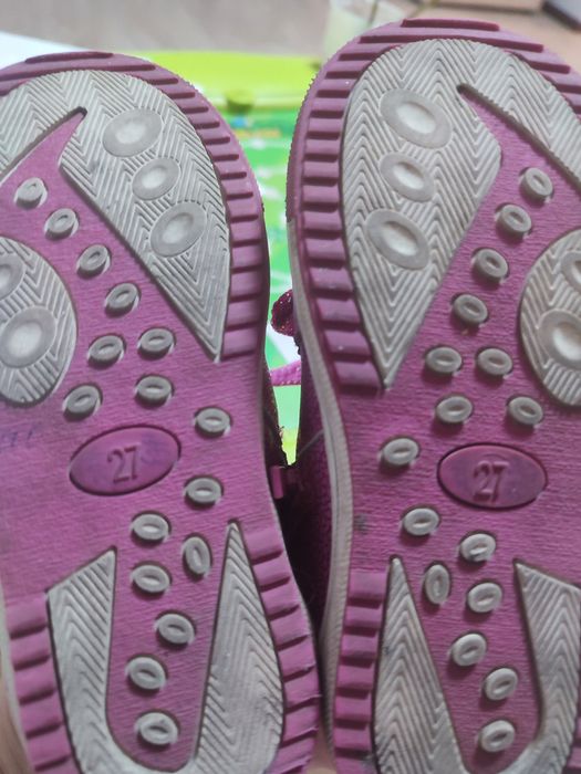 Продам ботиночки на девочку 27 размер