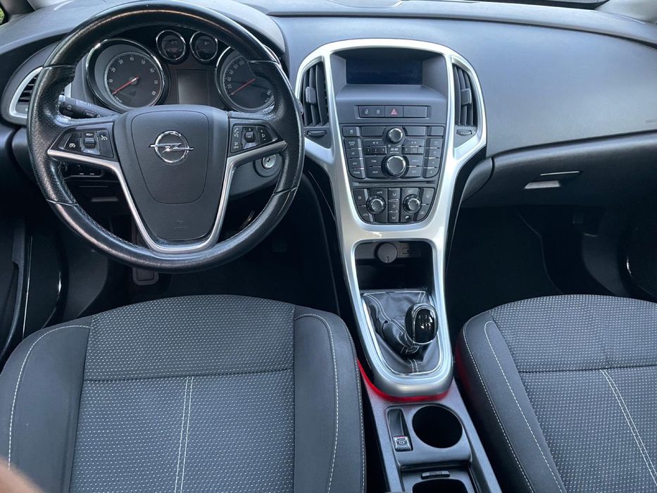 OPEL Astra 2011 — imagine 5