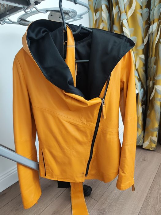 Продам кожные пиджаки