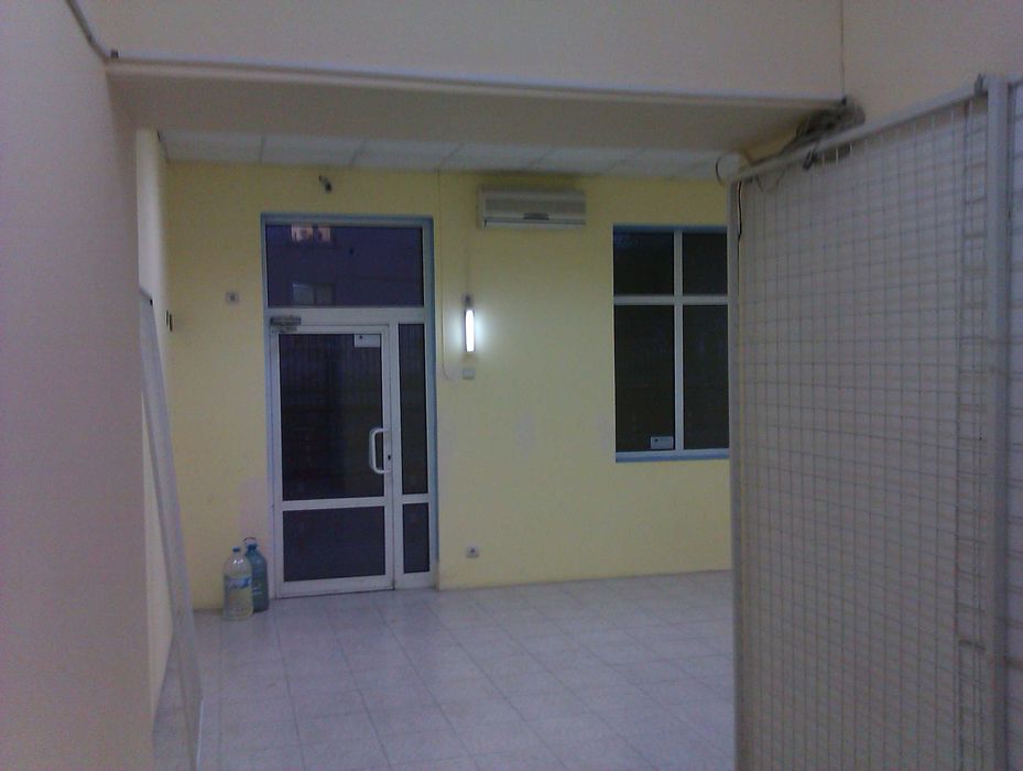 Дава се под наем Магазин в Шумен, Боян Българанов 2 - 52 кв.м за 255 € - Снимка #10