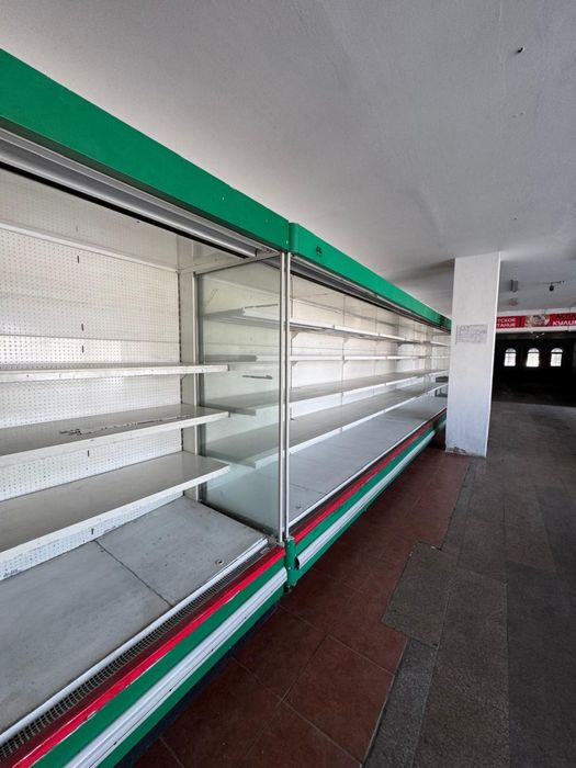 Холодильник для магазина