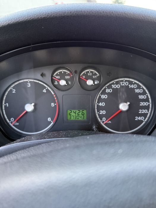FORD Focus 2005 — imagine 5