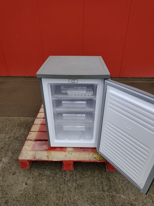 Вертикален фризер Hoover