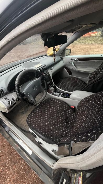 Продаю мерседес.