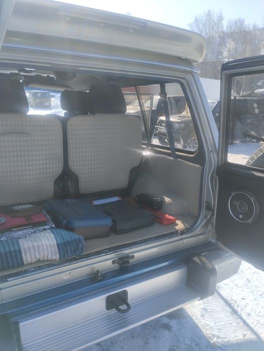 продам хороший автомобиль