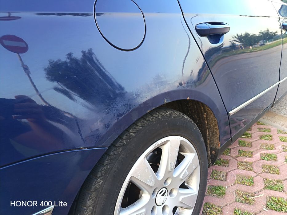 Vând Volkswagen Passat b6