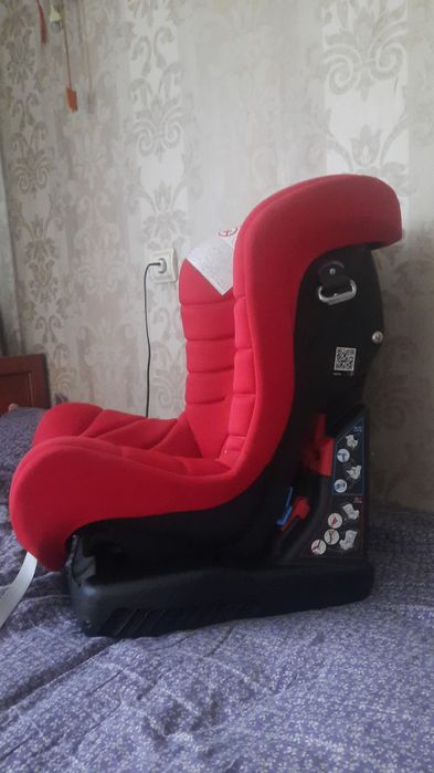 Продам автокресло с 0 до 4-5 лет