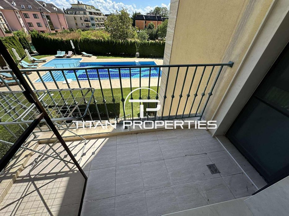 Дава се под наем Двустаен апартамент в к.к. Св.Св. Константин и Елена - 78 кв.м за 847.62 € - Снимка #12