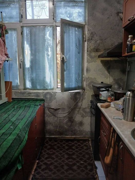 Срочно...Сергели 5да 3-метро ёнида 1 хона 1-этажда