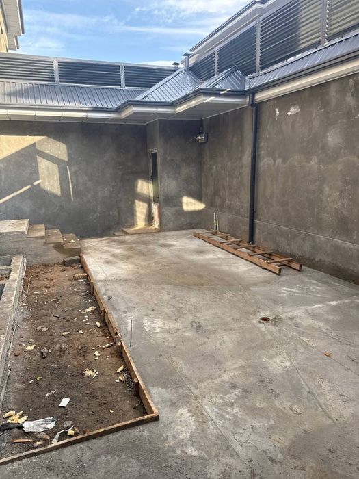 Katej sotiladi 4 ta yonma yon qurilgan