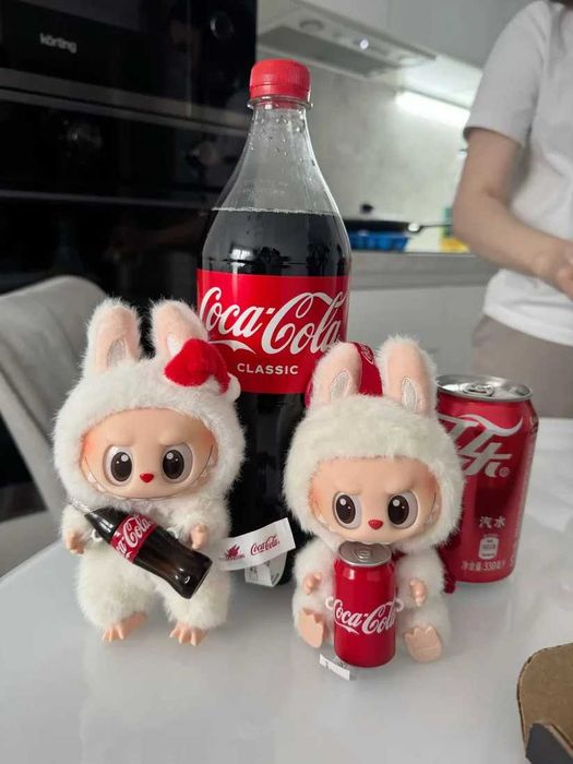 Labubu Coca Cola, Лабубу Кола Кола The Monsters Лабубу Ключодържател