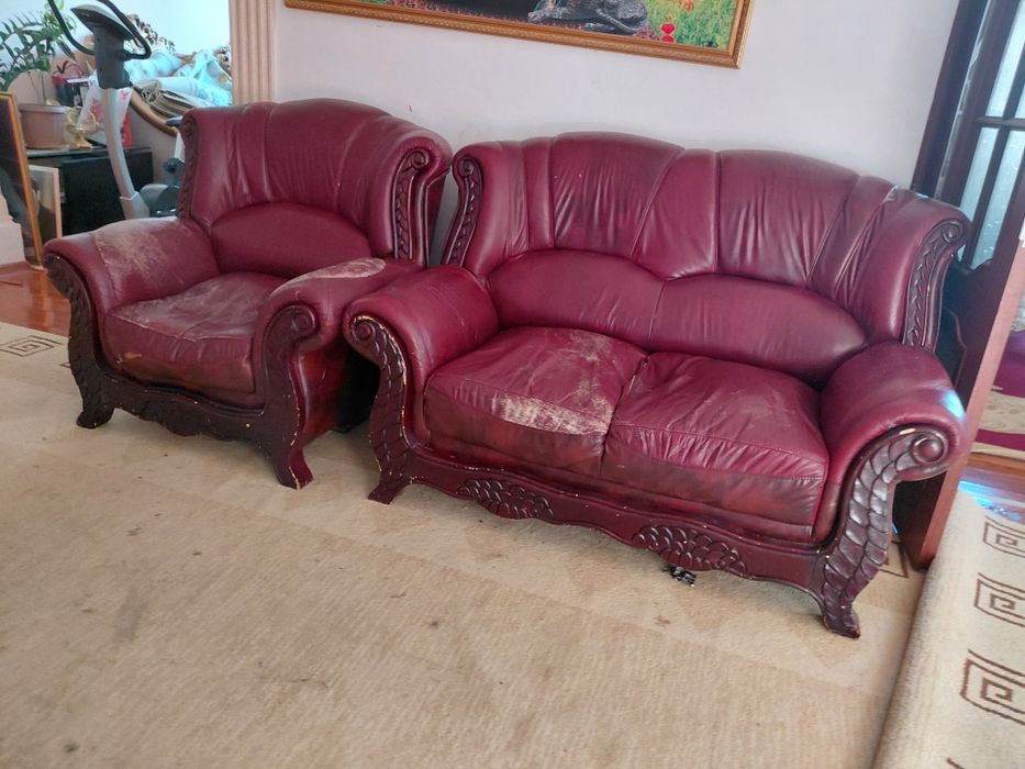 Продам кожанный диван Узынагаш