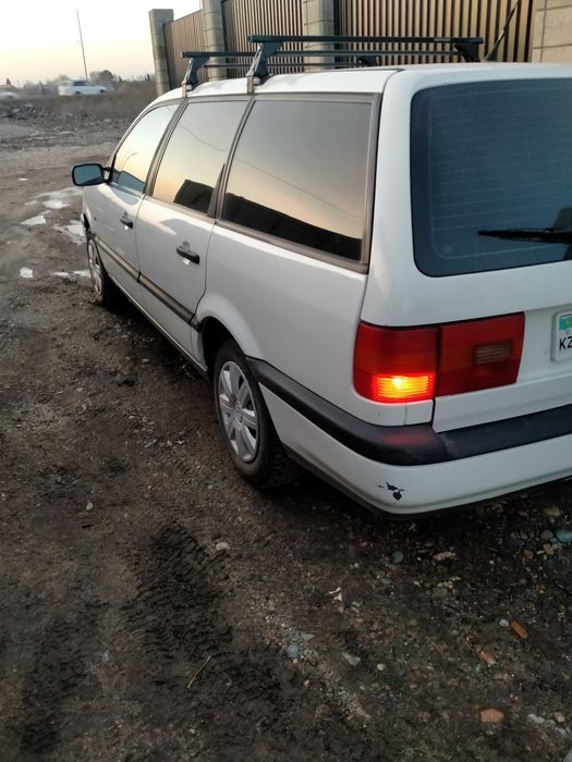 Продам Фольксваген Пассат в4 уневерсал