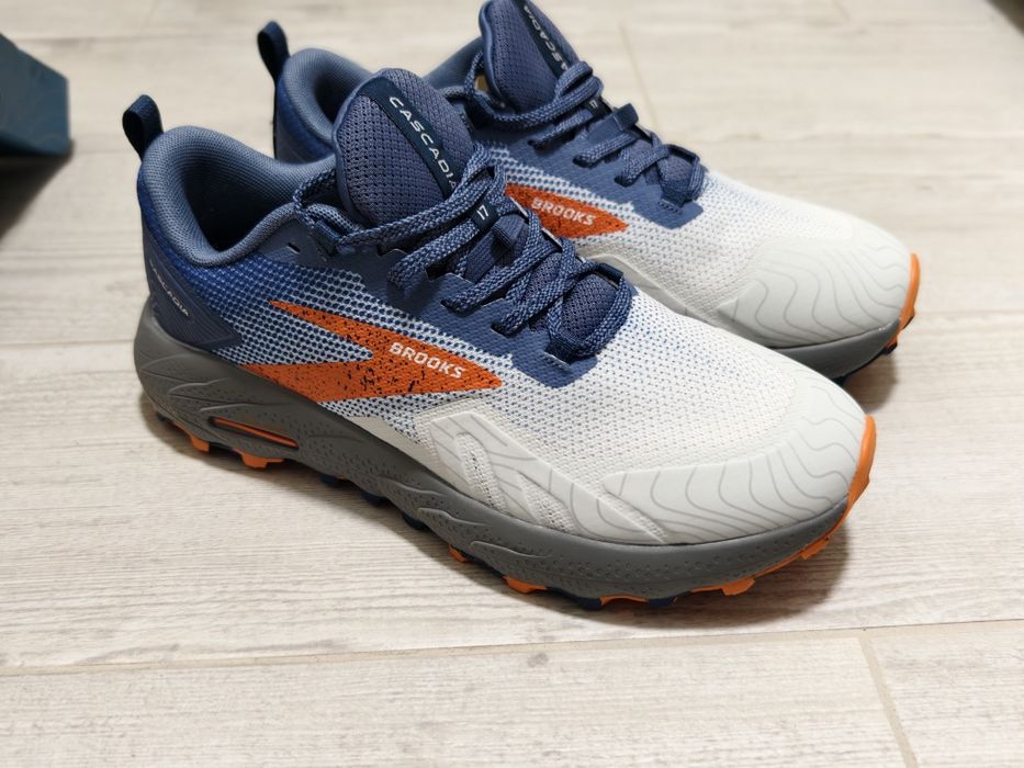 Pantofi trail Brooks Cascadia 17 Noi