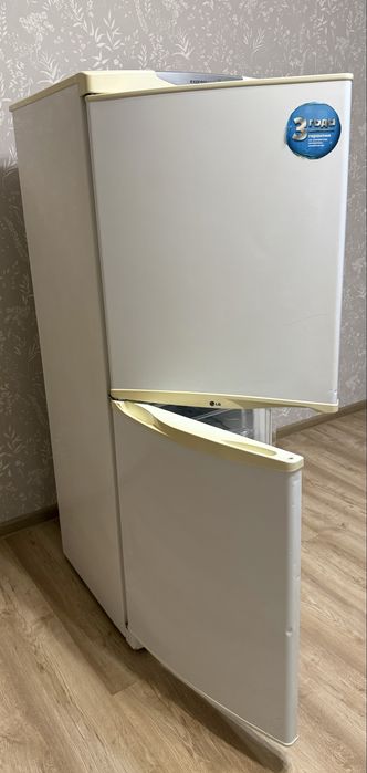 Холодильник LG expresscool