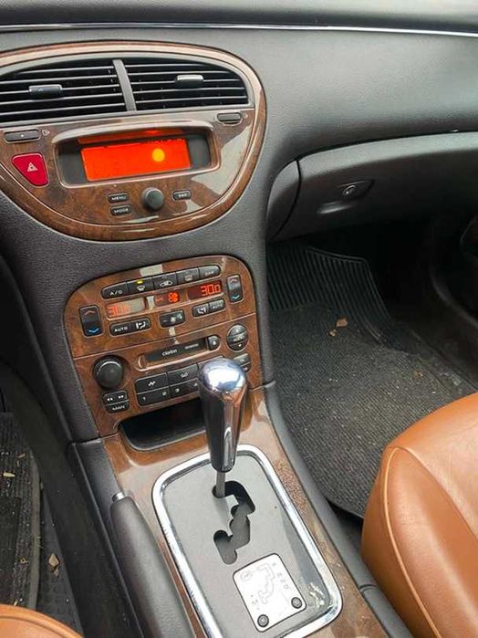 Продавам Peugeot 607