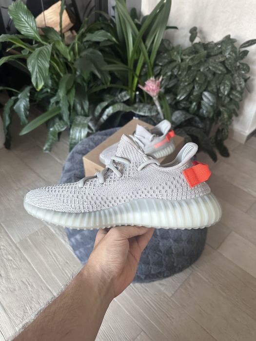 Adidas Yeezy Boost 350 V2 Tail Light