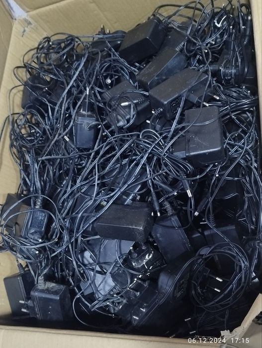 Блок питания 12v 1.5A