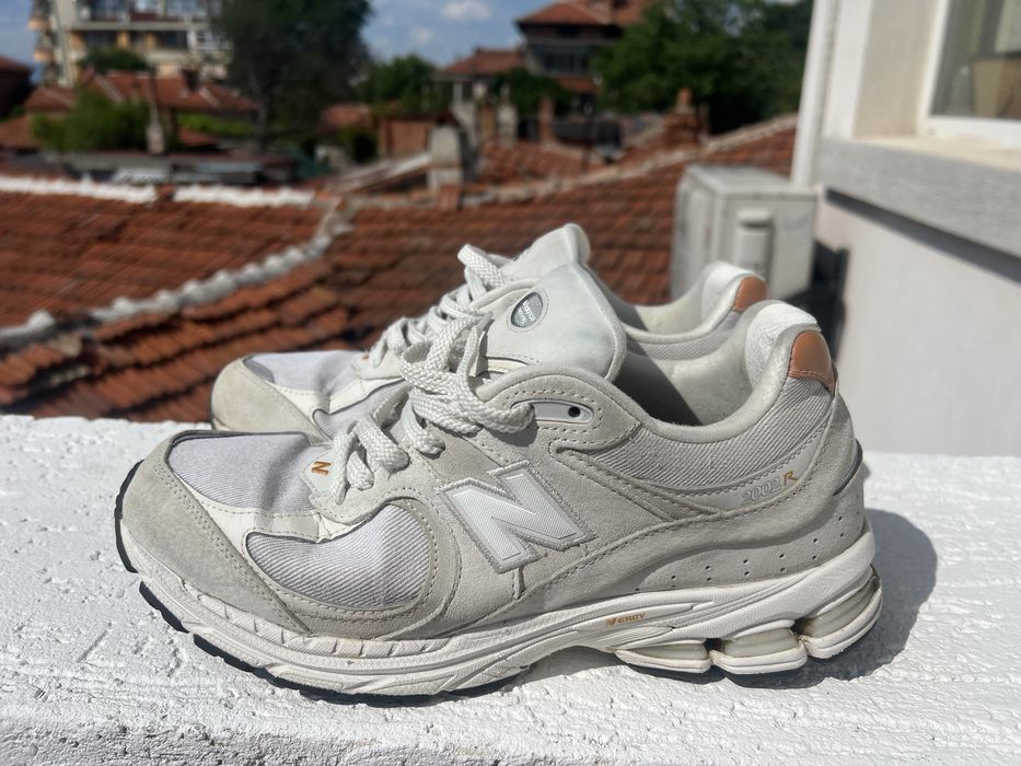 New Balance 2002R 44