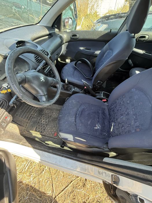 Пежо 206 1.2 60 кс  2001г на части