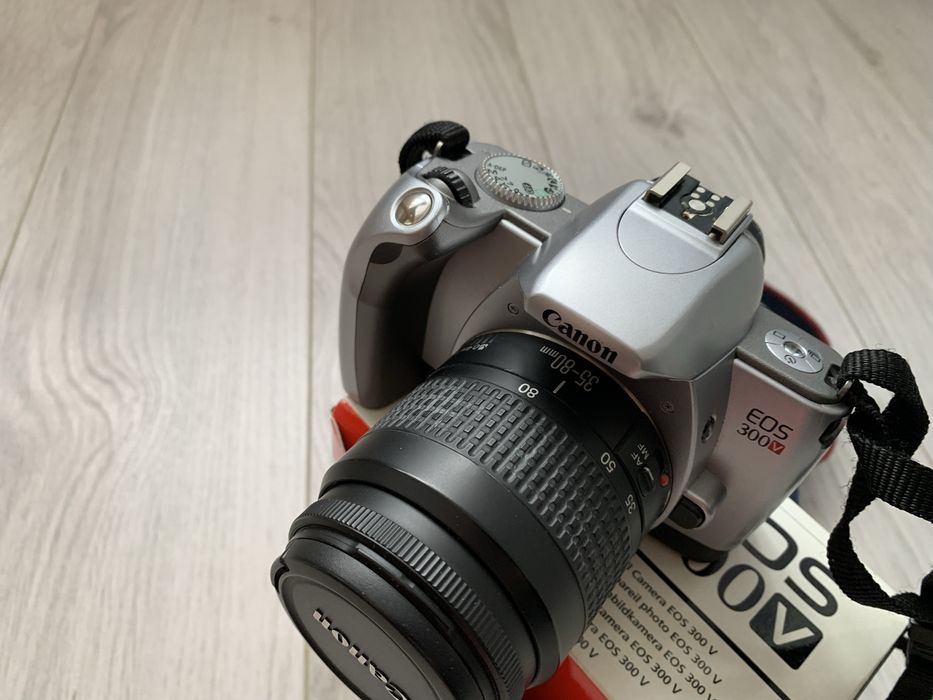 Aparat foto cu film Canon 300 V