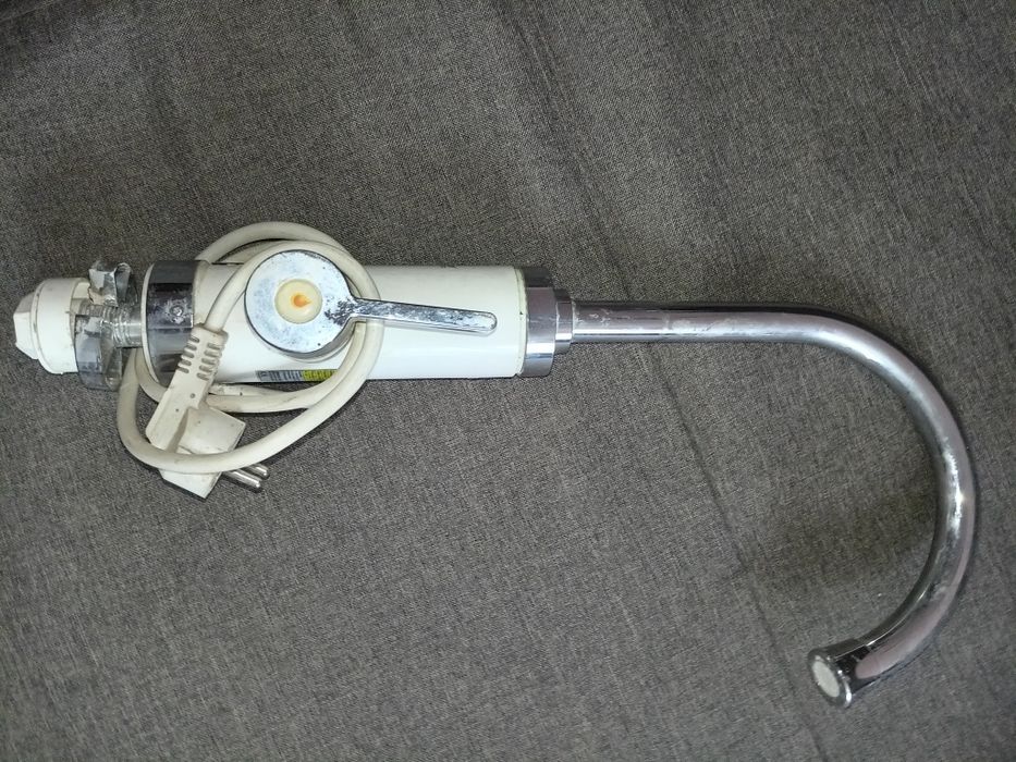 Robinet instant pentru încălzit apa cu termostat, marca Reecomer