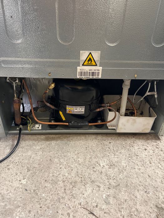 Хладилник arielli