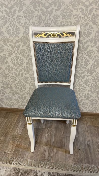 Стол и стулья 12 шт