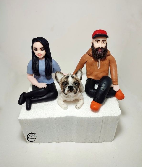 Realizez figurine din pasta de zahar și lut