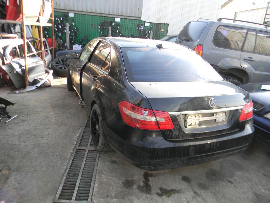 Dezmembrari Mercedes-Benz E-CLASS (W212) (2009-2016) E 200 CDI / Blue