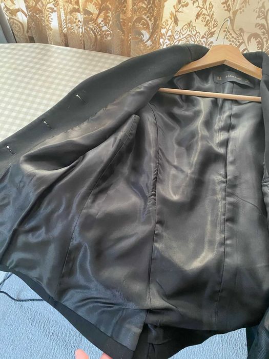 Дамско елегантно черно сако  ZARA.