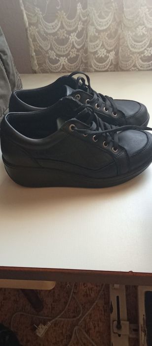 Дамски ортопедични обувки- черни