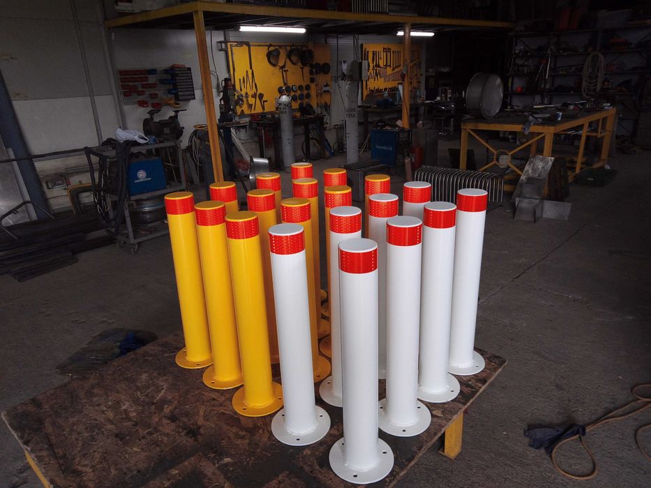 Stalpisori (stalpi metalici) pentru protectie pietonala,parcare,hale