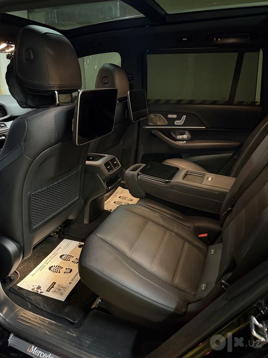 Mersedes benz GLS 450