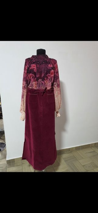 Fusta maxi burgundy din raiat, cordon  propriu pentru reglarea in talie