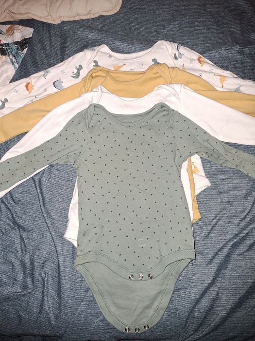 Body  Primark marimea 98( merge 92)