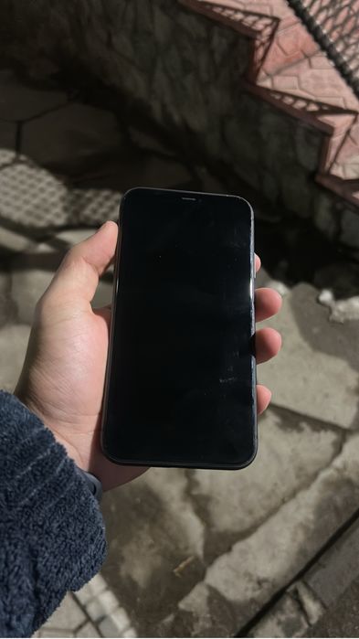 Продам Айфон 11 IPhone 11 64 Срочна!!