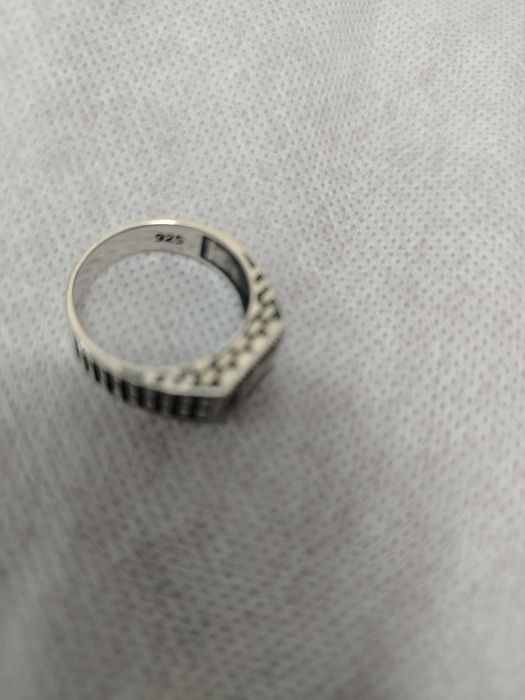 Bejirim uzuk sotiladi kuyovlaniki