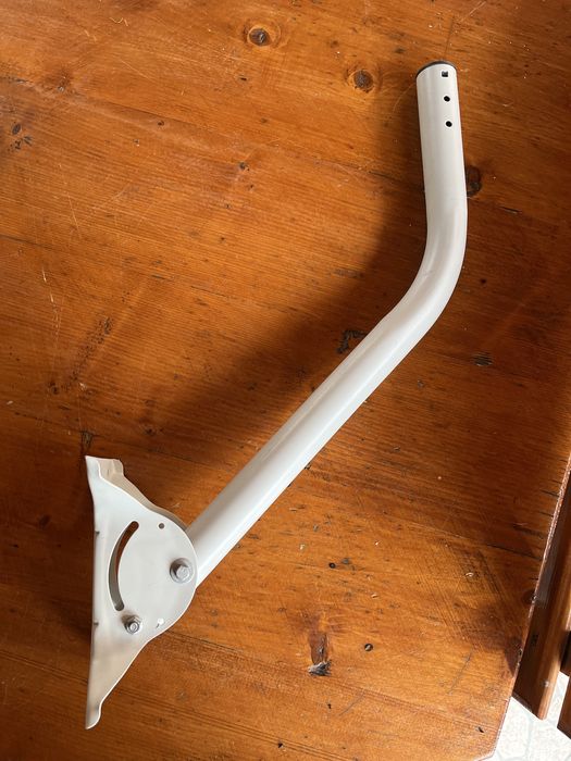 Suport antena satelit, hotspot miner, radio.