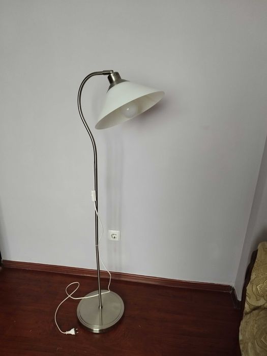 светильник настольный