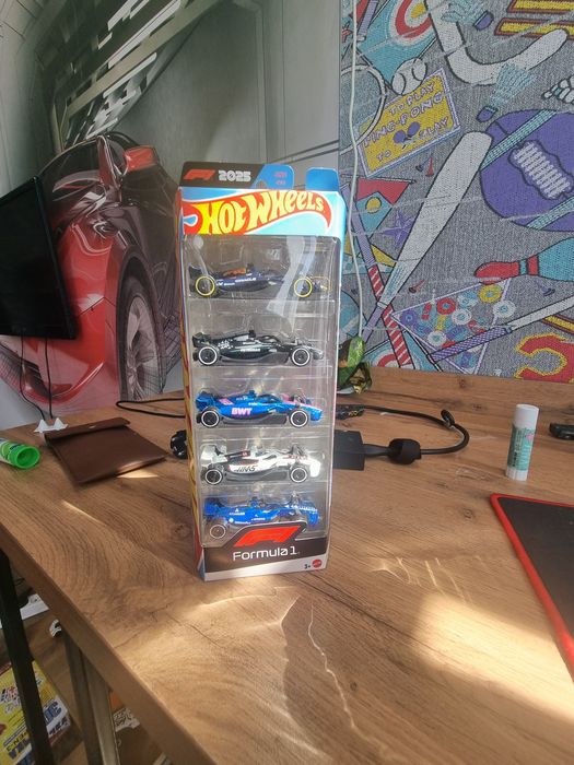 Редкие машинки Hot wheels formula 1 limited