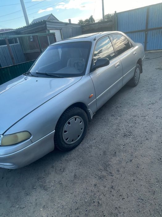 Продам автомобиль Мазда 626