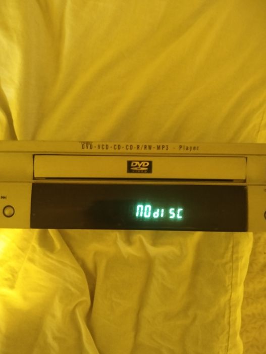 Vând DVD VESTEL 2300 Slim-Line