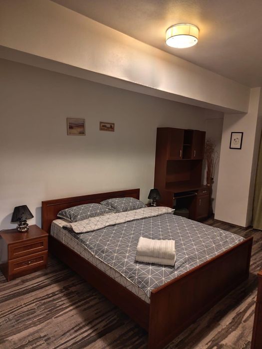 Inchiriez apartament 2 camere