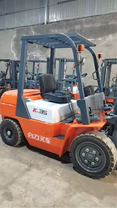 Кара вилочный погрузчик