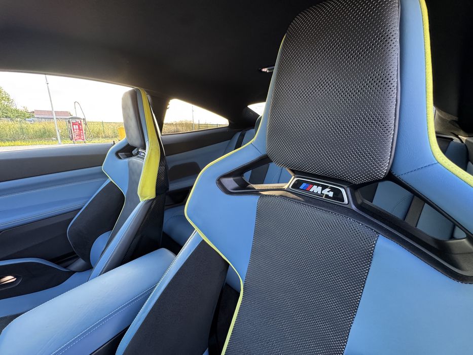 Bmw M4 Competition X drive/laser/buckets seats/camera/keyless/carbon