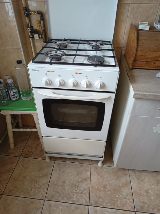 Aragaz Zanussi Alb