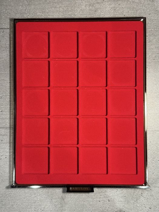 Луксозен класьор за 20бр монети